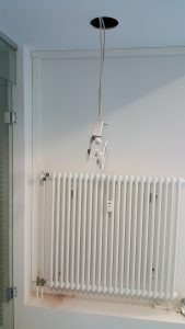 Monatge Kabelkanal an Wand und Decke